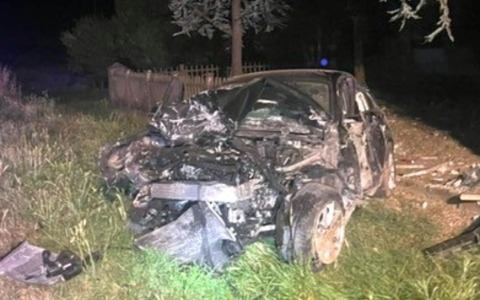 29enne di Ficarolo alla guida di una BMW si schianta contro il muro di un’abitazione, è grave