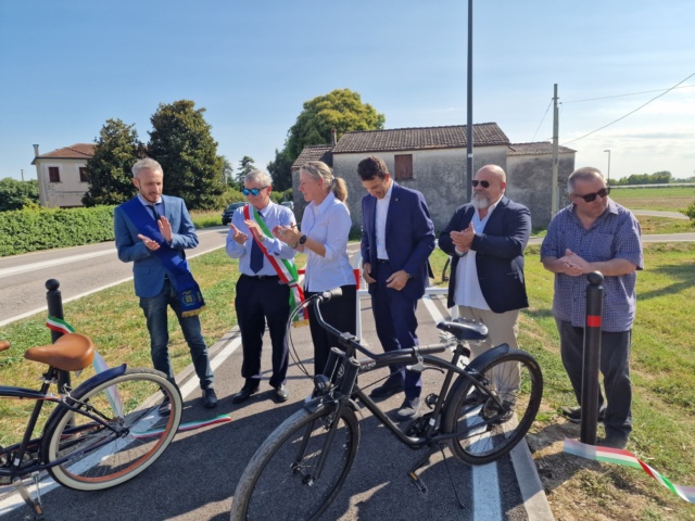 Nuova ciclabile e passerella ciclopedonale inaugurata sulla SR 482 a Giacciano con Baruchella