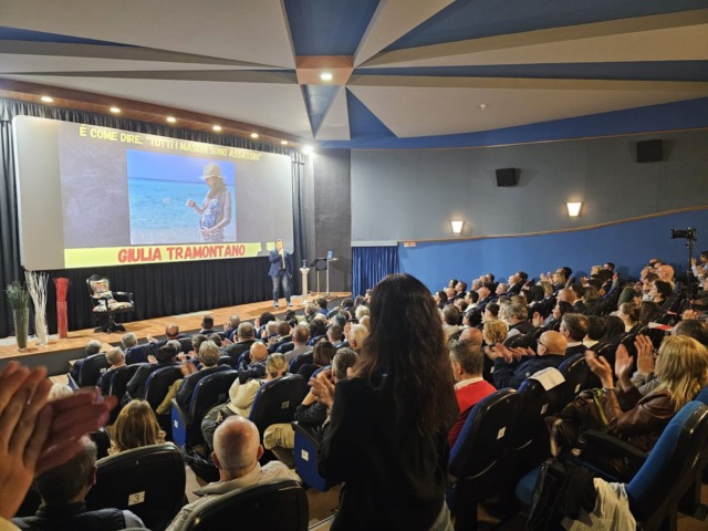 “La Costituzione spiegata male, capita bene”: a Padova arriva lo spettacolo per riscoprire i valori della Repubblica