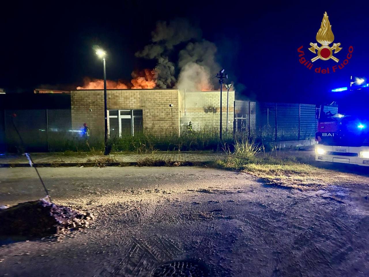 Incendio nell’ex piscina di Porto Viro