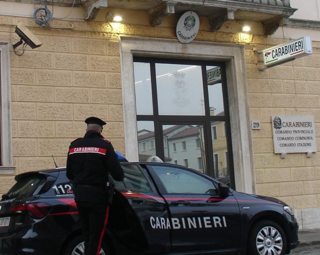 Controlli straordinari dei Carabinieri: una denuncia per ricettazione e tre segnalazioni per droga