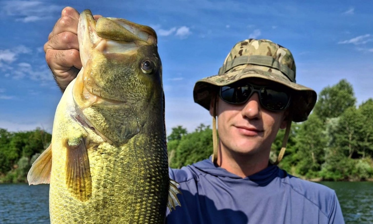 Davide Spunton esce a pescare e scompare: trovato morto nel canale Adigetto