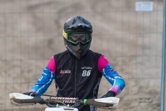 Spettacolo a Rosolina: freddo e pioggia non fermano la 24esima Ruspadina della Befana