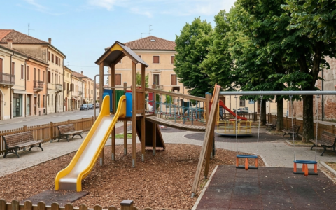 Area giochi in corso Garibaldi: residenti citano il Comune per inquinamento acustico